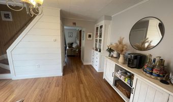 146-148 Lincoln St, Bangor, ME 04401
