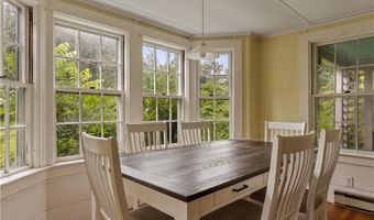 11 Namcook Rd, Narragansett, RI 02882
