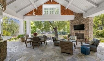 2210 Triunfo Pl, Agoura Hills, CA 91301