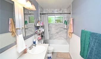 5642 Yorktown Ln, Austintown, OH 44515