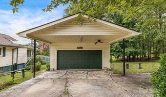 141 Macedonia Rd, Asheville, NC 28804