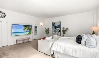 208 S Pacific St, Oceanside, CA 92054