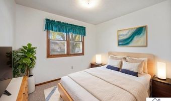 1614 Gateway Dr, Albert Lea, MN 56007