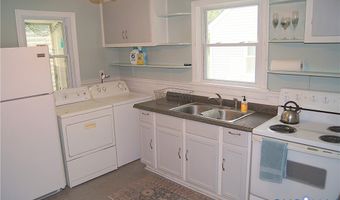 108 N Snead St, Ashland, VA 23005