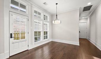 11441 Old Well Dr, Baton Rouge, LA 70810