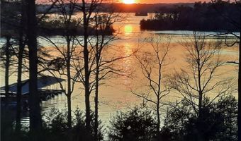410 Peninsula Dr, Anderson, SC 29626