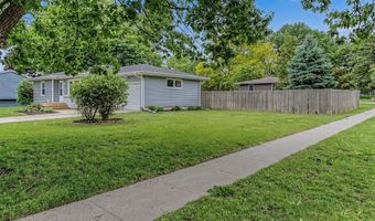 307 Dotson Dr, Ames, IA 50014