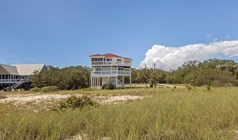 6 Kingfish St, Alligator Point, FL 32346