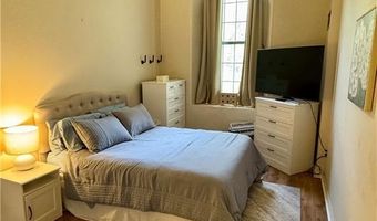 15 Higgins St 221, Smithfield, RI 02917