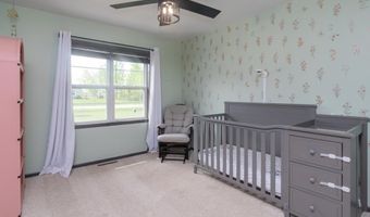 6478 MAIN St, Abrams, WI 54101