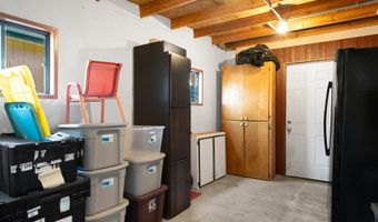 630 COLONIAL Dr, Springfield, OR 97477