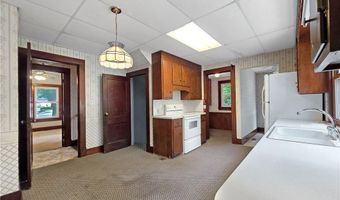 213 W 2nd St, Alma, MO 64001