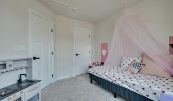 220 Anchor Way 3820, Aberdeen, NJ 07721