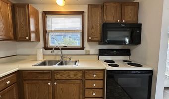 90 Baldwin Dr, Bangor, ME 04401