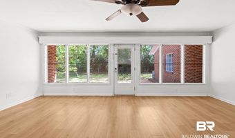 402 E Poplar St, Atmore, AL 36502