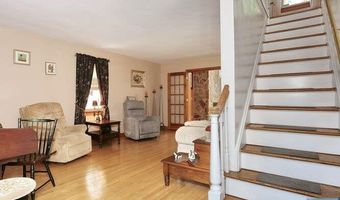 64 Lunn Ave, Bergenfield, NJ 07621