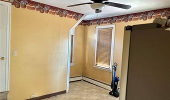 122 W Front St, Alburtis, PA 18011