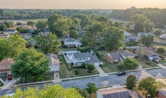 908 SCHOOLHOUSE Ln, Dover, DE 19904
