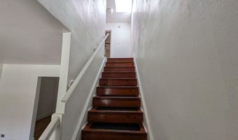 3018 E LARUE Sq E, Baltimore, MD 21225