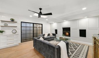 4367 Summit Dr, La Mesa, CA 91941