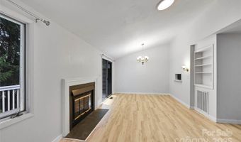 71 Hollybrook Dr, Asheville, NC 28803
