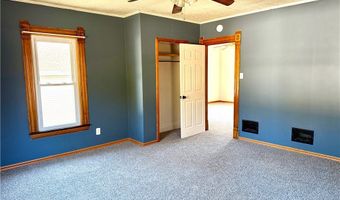 572 W Main St, Adena, OH 43901