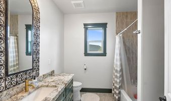 161 Snake River Dr, American Falls, ID 83211