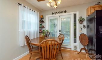 424 Lower Grassy Branch Rd, Asheville, NC 28805