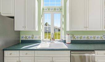 10 Deer Lake Ct, Barnegat, NJ 08005