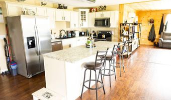 29 Left Fork Bear Track Rd, Beattyville, KY 41311