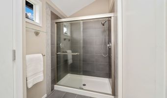 7766 SW BAYBERRY Dr, Beaverton, OR 97007