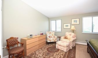 66 Girard Ave 312, Newport, RI 02840