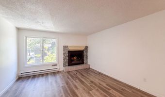 650 SW Meadow Dr 209, Beaverton, OR 97006