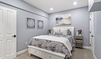 26 Mill Pond Rd, Bolton, MA 01740