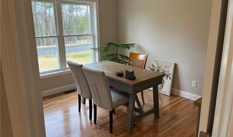 26 Cassidy Trl, Coventry, RI 02816