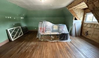 51 Broadway St, Baileyville, ME 04694