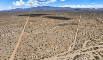 6705 E Red Barrel Rd, Yucca, AZ 86438