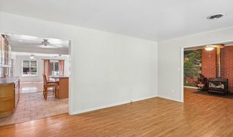 10541 SHADY Dr, Berlin, MD 21811