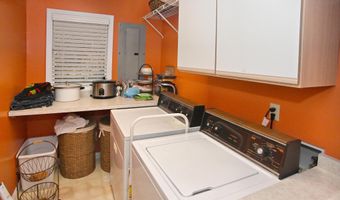 105 S Merrivale Ave, Beverly Shores, IN 46301