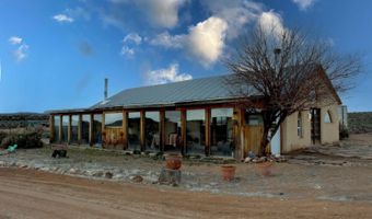 567 A Tune Dr, Arroyo Hondo, NM 87513