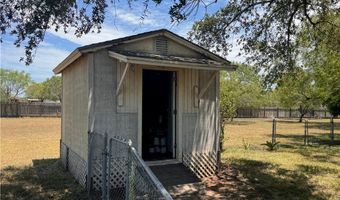 296 County Road 1601, Alice, TX 78332