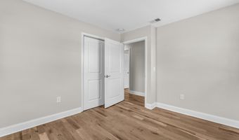 68 Sherman Ave, Bayville, NJ 08721