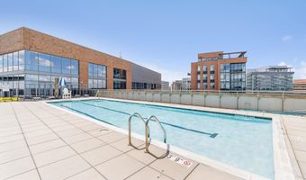 2001 15TH St N 506, Arlington, VA 22201