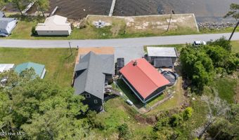 215 River Rd, Arapahoe, NC 28510