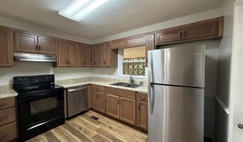 220 High St, Adel, GA 31620