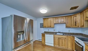 3 Colonial Village Dr 10, Arlington, MA 02476