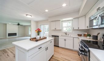 218 NE Mandy Ln, Ankeny, IA 50021