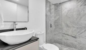 9821 E Bay Harbor Dr 302, Bay Harbor Islands, FL 33154