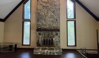 2411 Goff Dr, Batesville, AR 72501