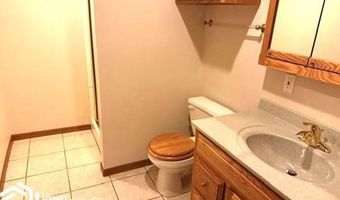 28 Schutter Cir, Algona, IA 50511